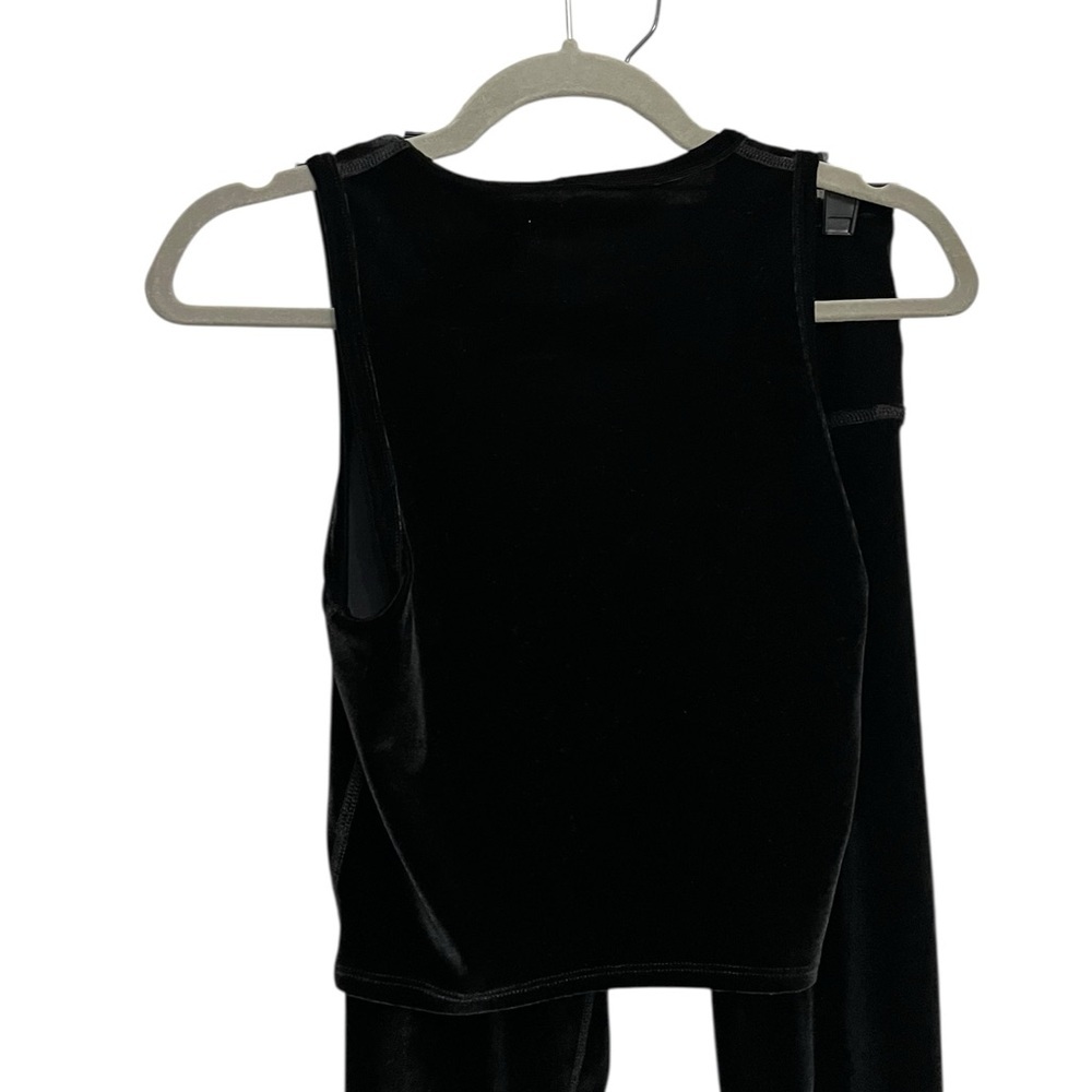 Beyond Yoga Velvet Set Top + Leggings - Picture 5 of 10